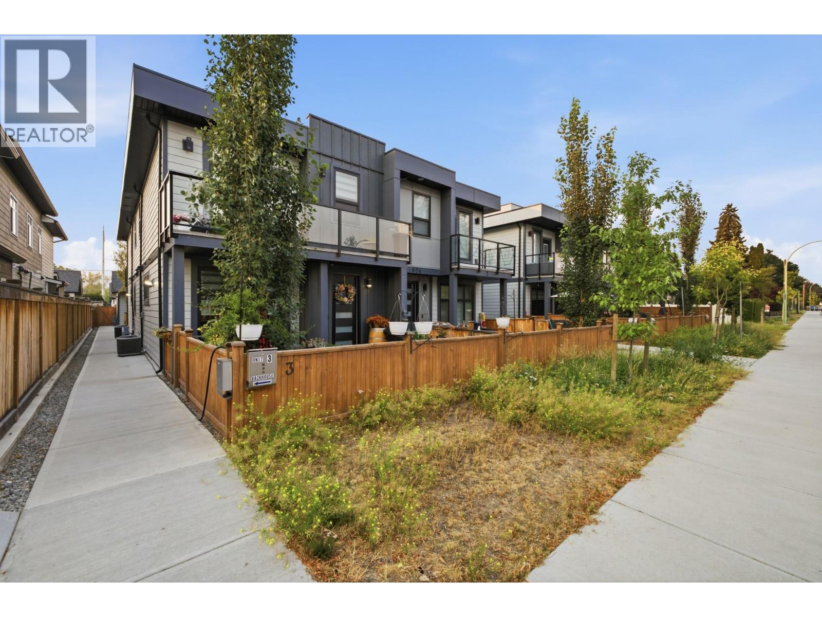 4 824 Glenwood Avenue, Kelowna