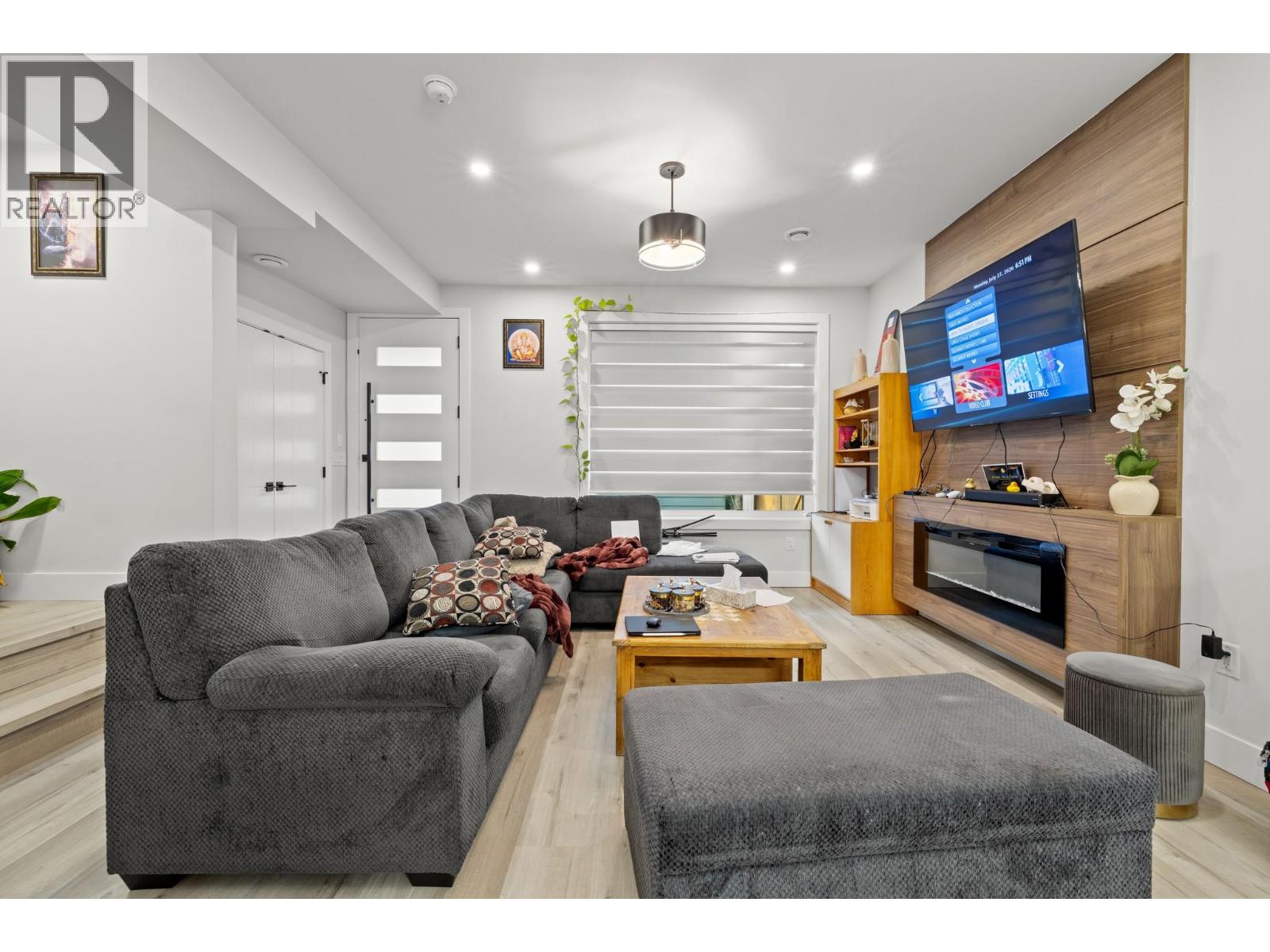 4 824 Glenwood Avenue, Kelowna