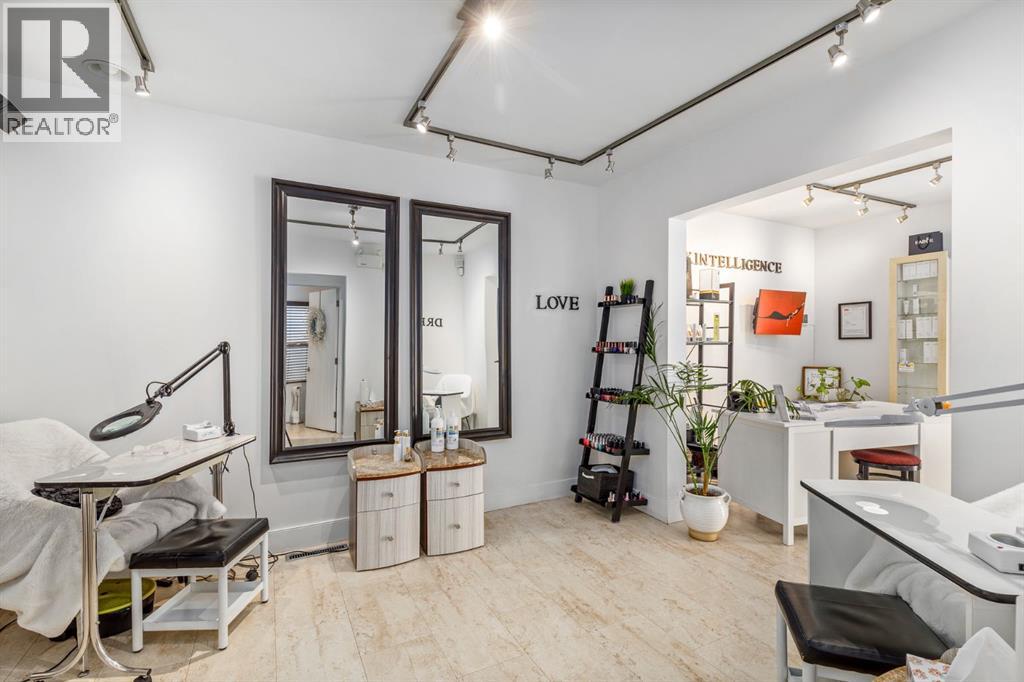 2032 34 Avenue Southwest - Photo 11