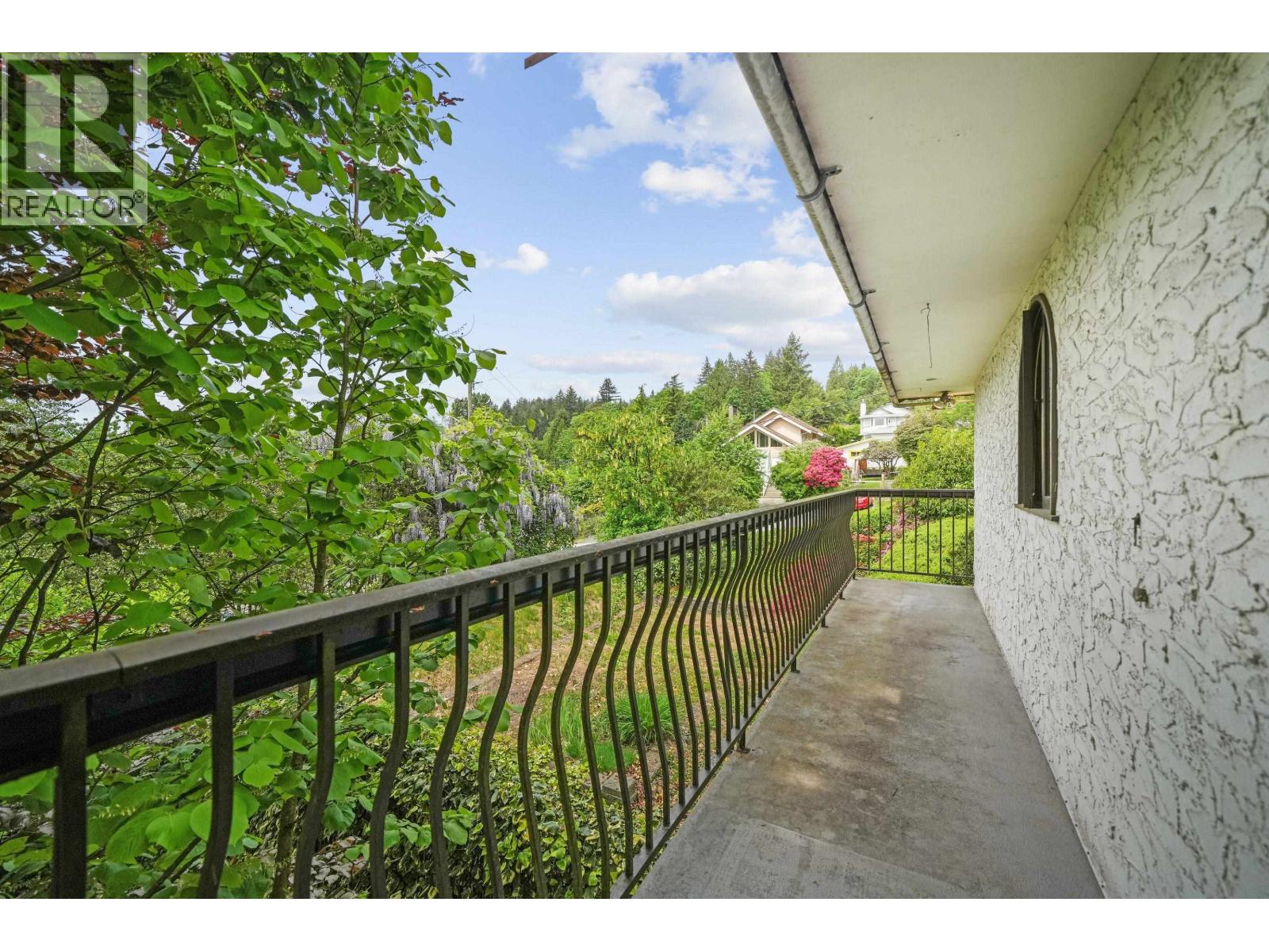 380 METTA STREET, Port Moody