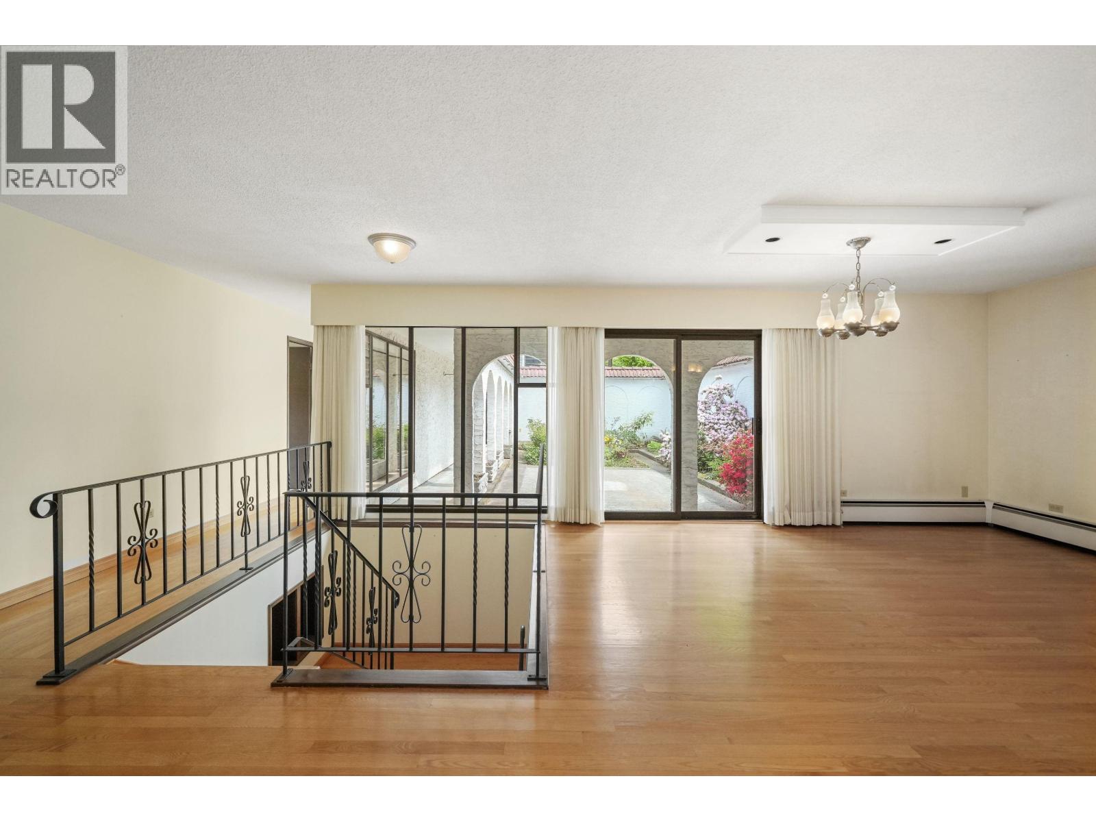 380 METTA STREET, Port Moody