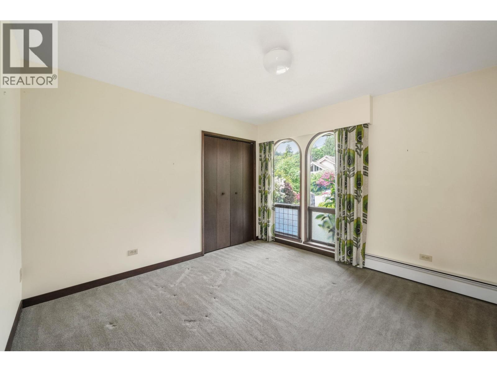 380 METTA STREET, Port Moody