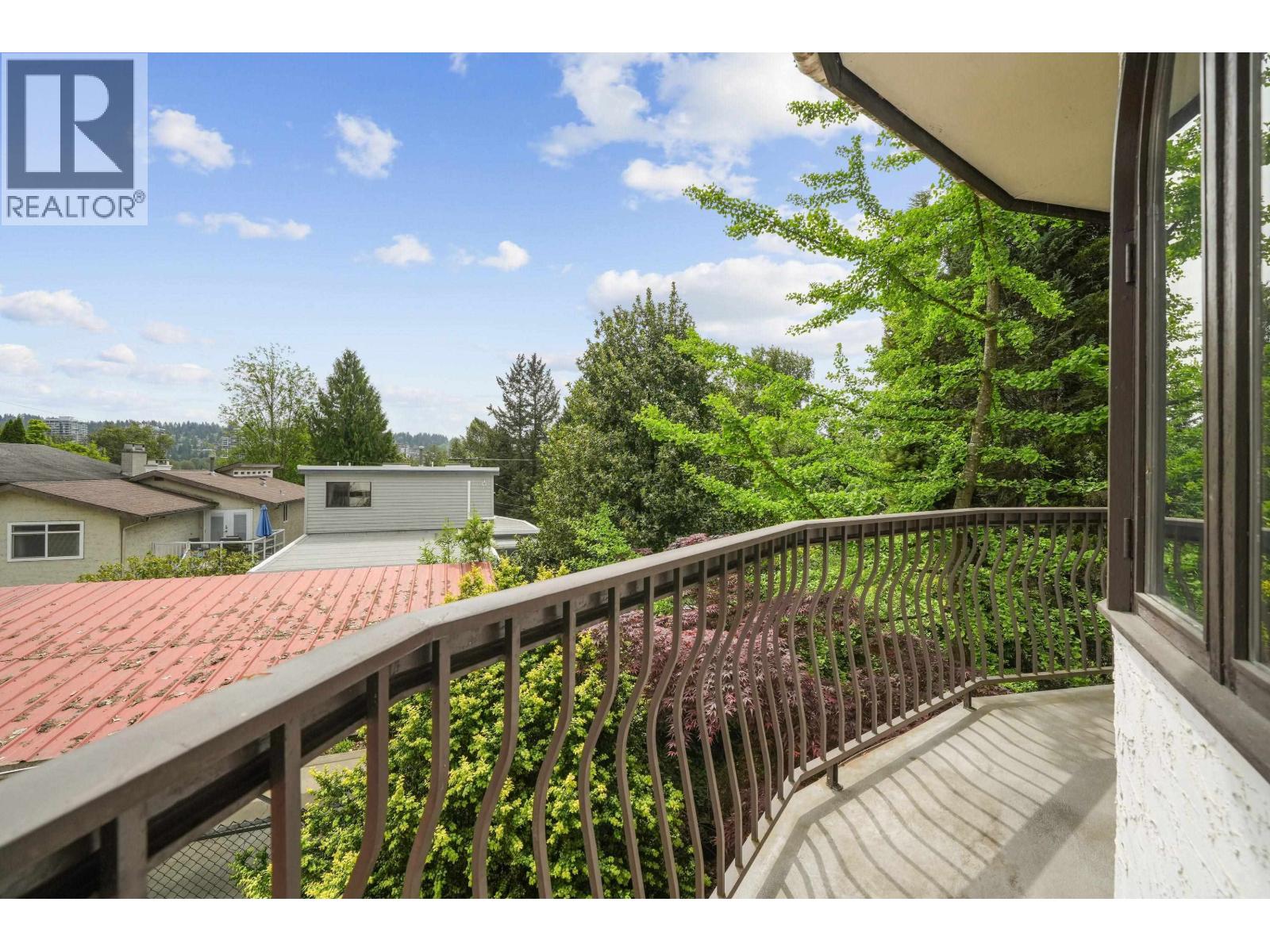 380 METTA STREET, Port Moody