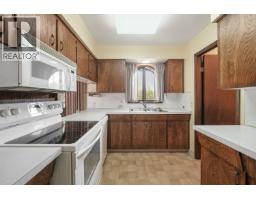 380 Metta Street, Port Moody, BC V3H2Y4 Photo 12