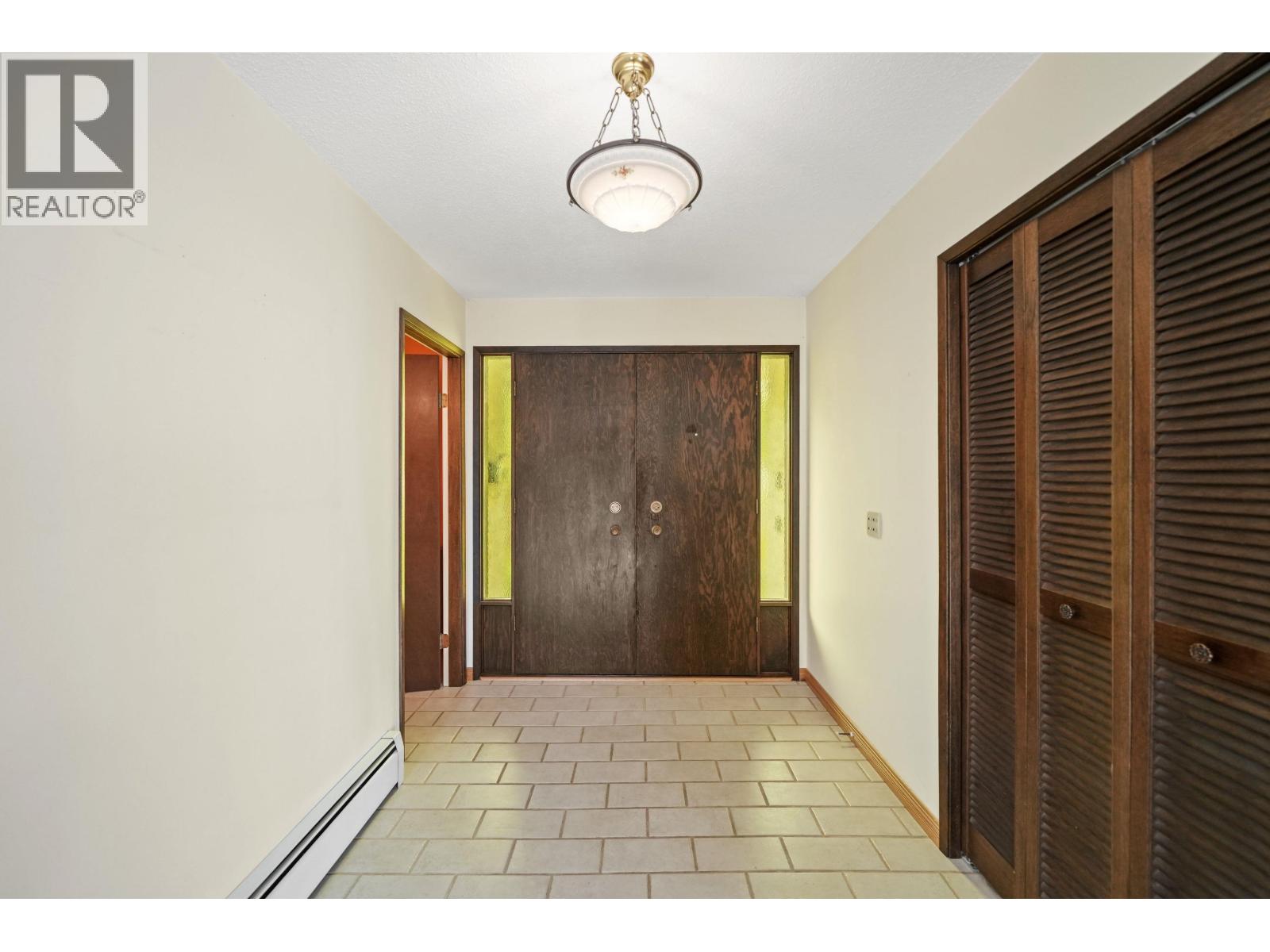 380 METTA STREET, Port Moody