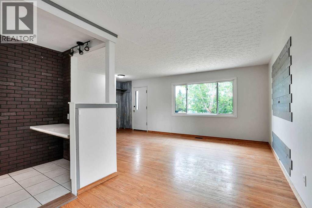 5404 Valentine Crescent SE - 12