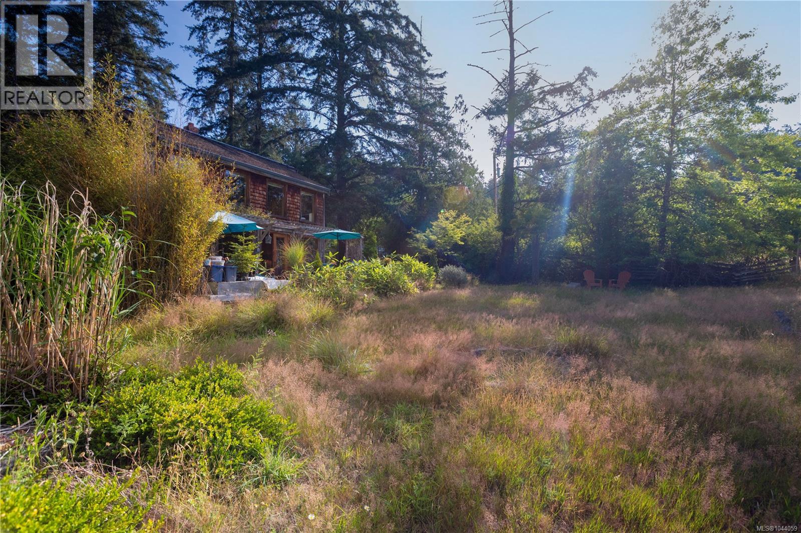 190 McLennan Dr, Salt Spring