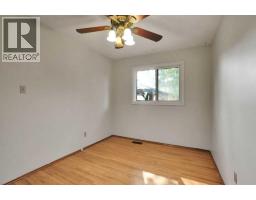 5404 Valentine Crescent Se, Calgary, AB T2A2K6 Photo 28
