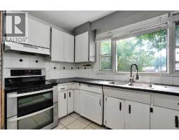 5404 Valentine Crescent Se, Calgary, AB T2A2K6 Photo 15