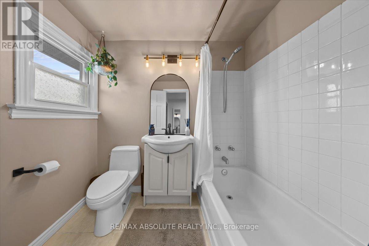 2 Bed, 2 Bath House for Sale in Ottawa – 791 BORTHWICK AVENUE, Ottawa – MLS# X13673680 - Image 21