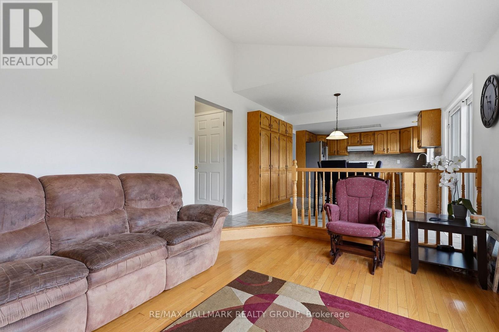 3351 DESCOTES CIRCLE - 14