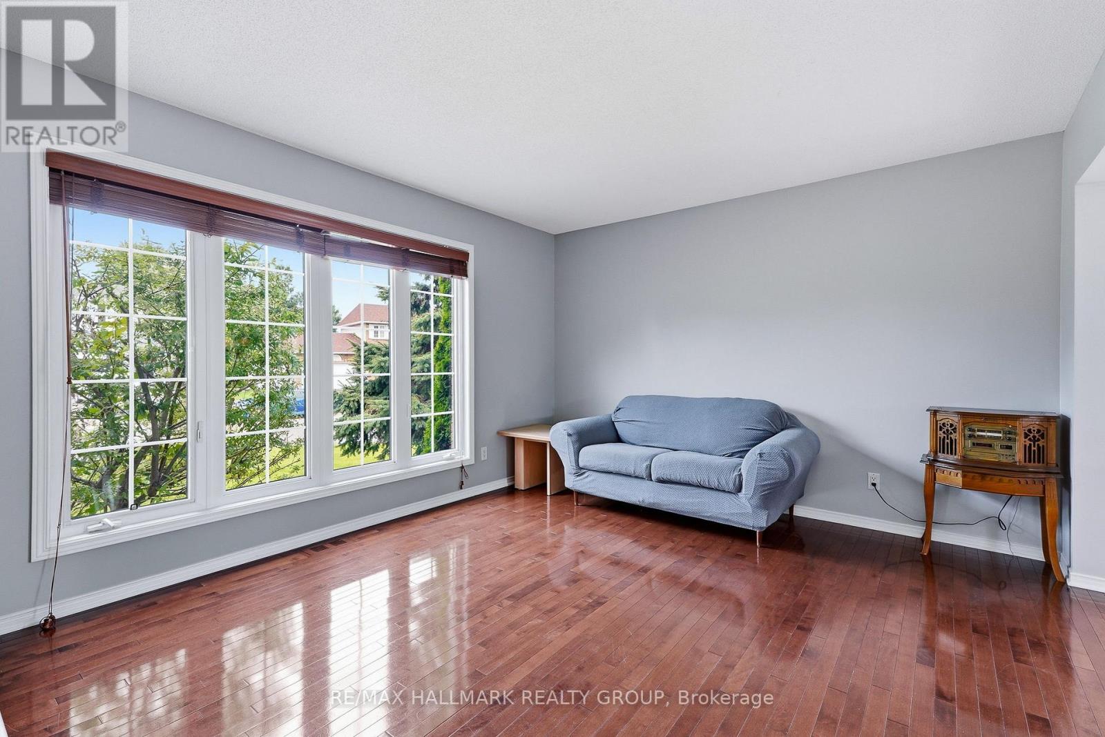 3351 DESCOTES CIRCLE - 7