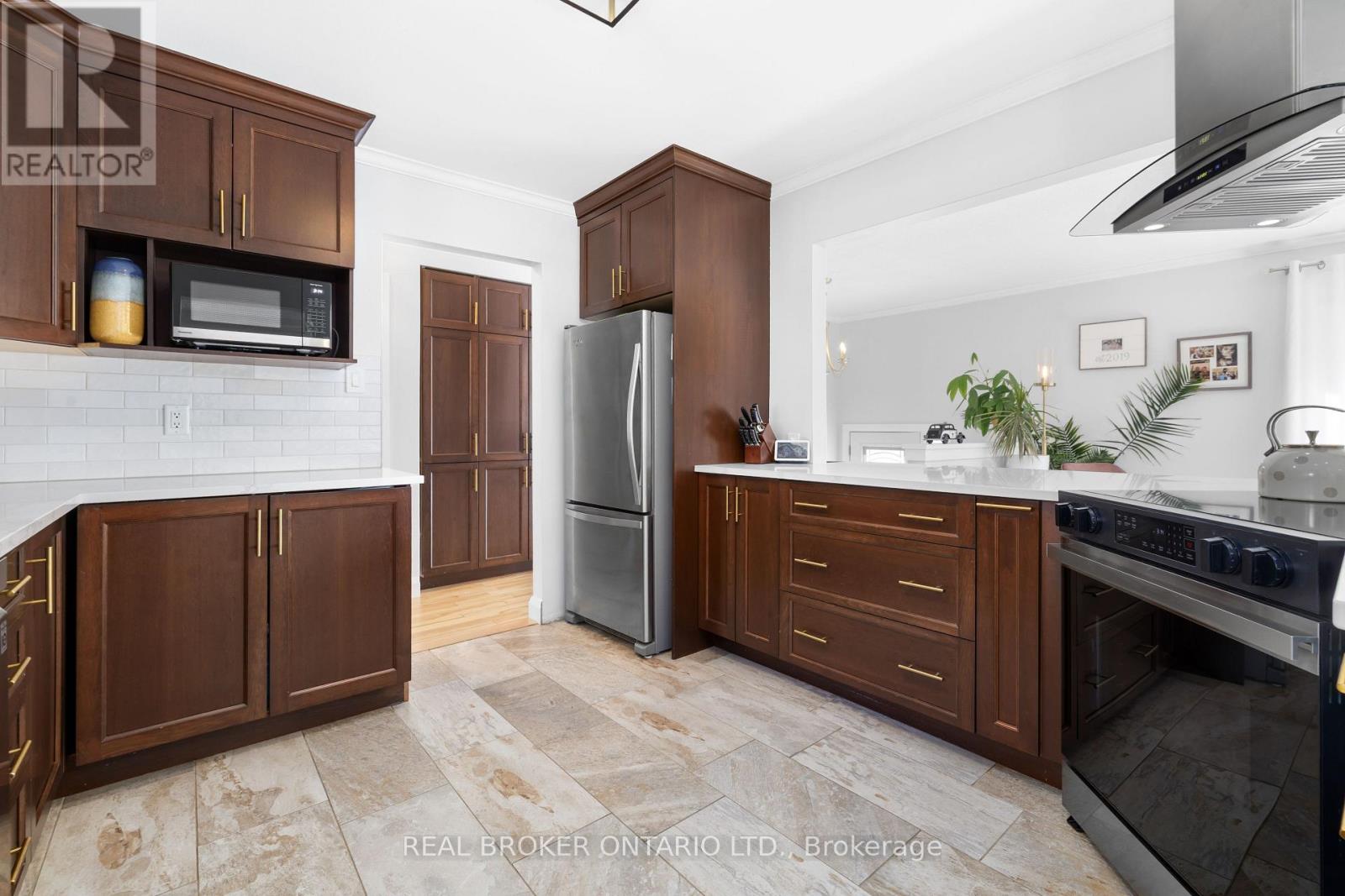 3 Bed, 2 Bath House for Sale in Carleton Place – 243 GRANT STREET, Carleton Place – MLS# X13673712 - Image 16