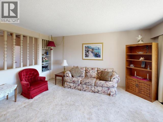 3763 SELKIRK AVE - 11