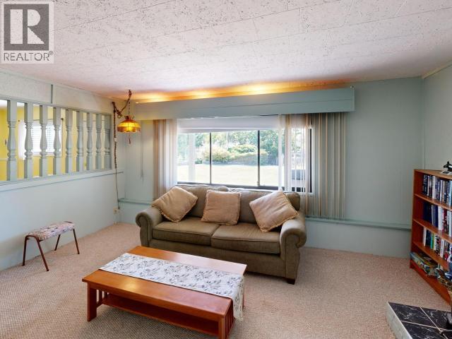 3763 SELKIRK AVE - Image 26