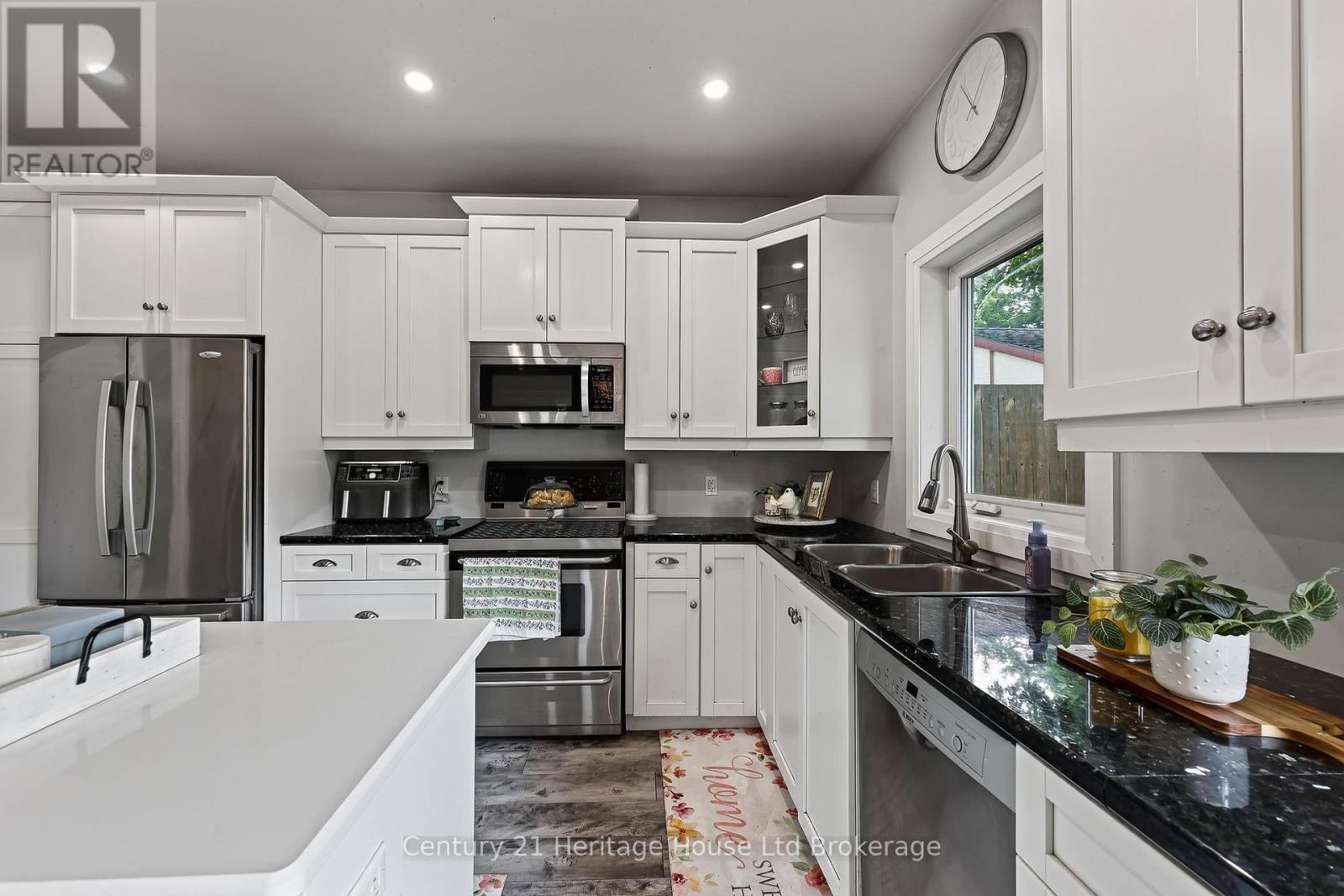 272 WELLINGTON STREET N - Image 14