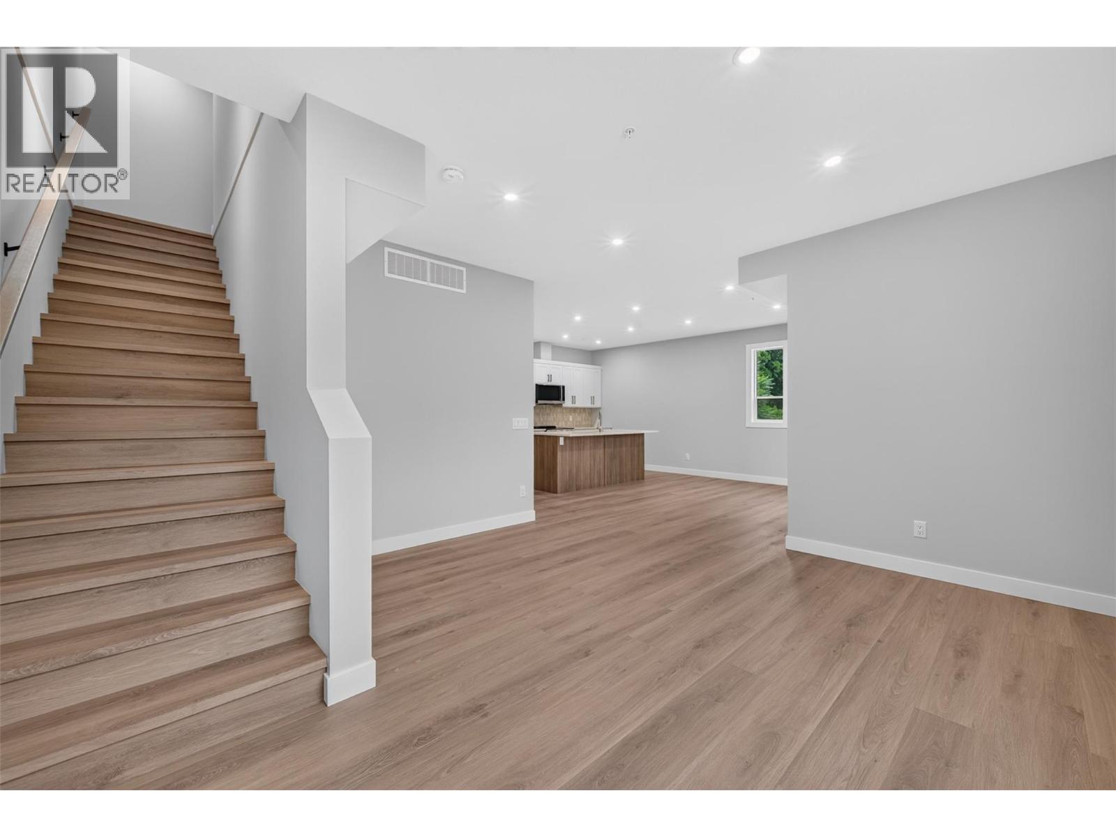 2009 39 Avenue Unit# 1, Vernon
