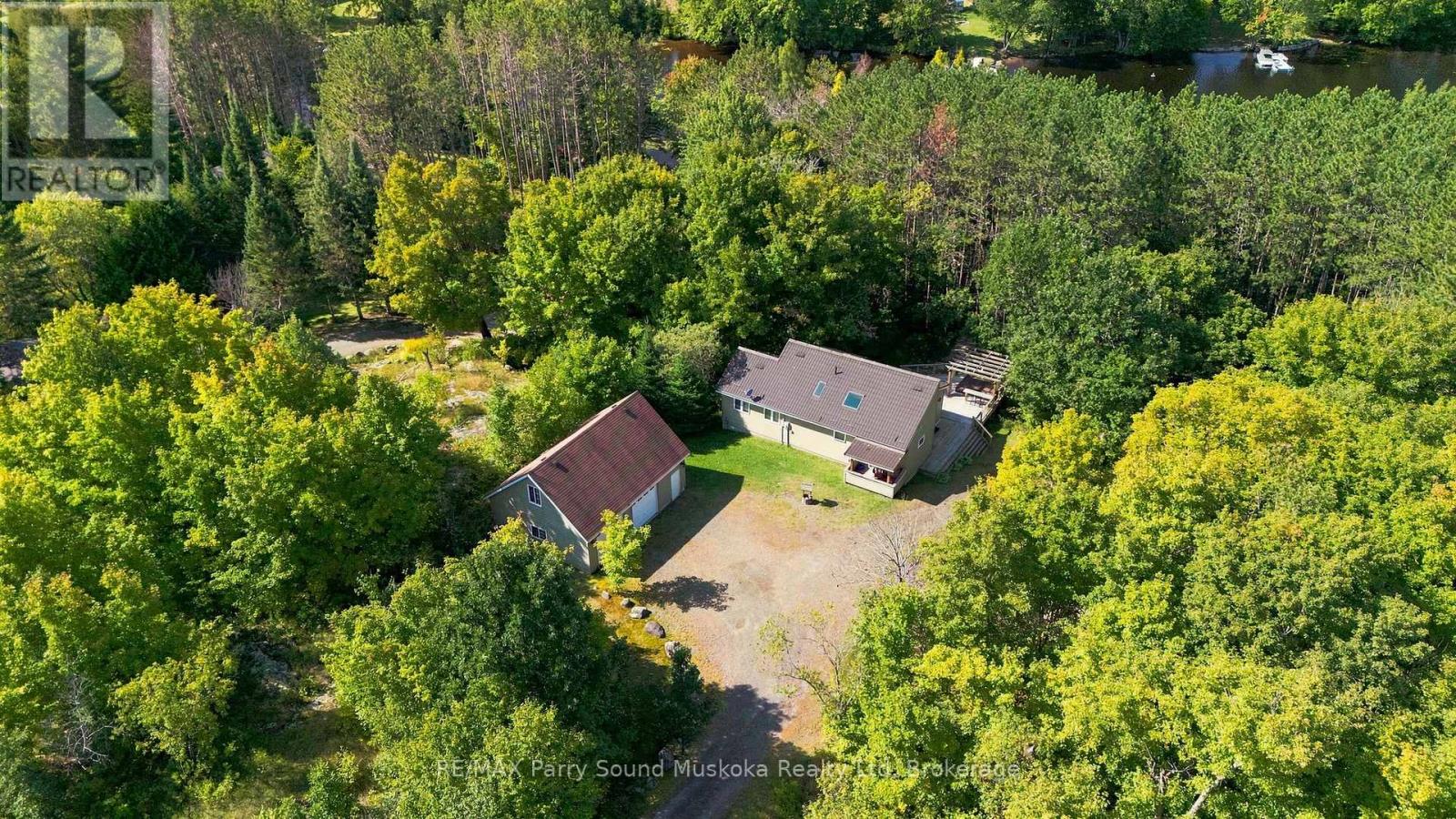 587 CENTRE ROAD - Image 27