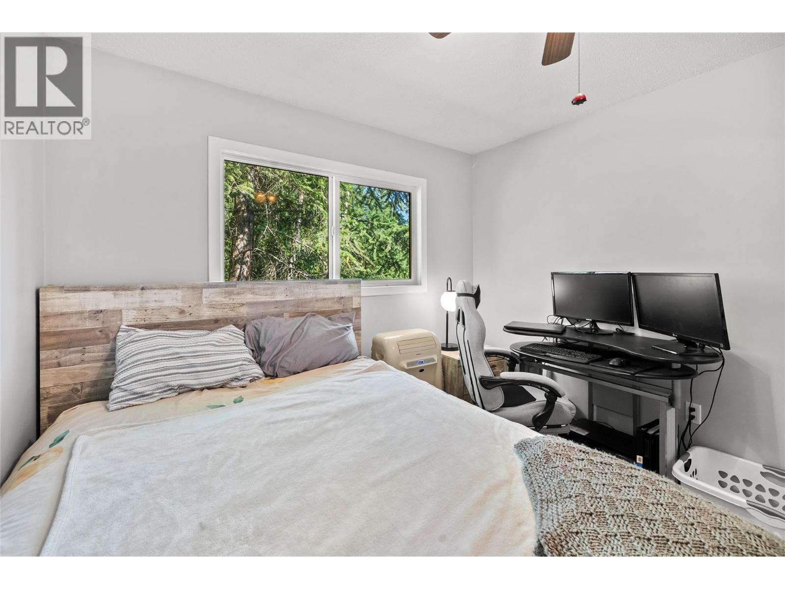 8 Old Town Road - Image 23