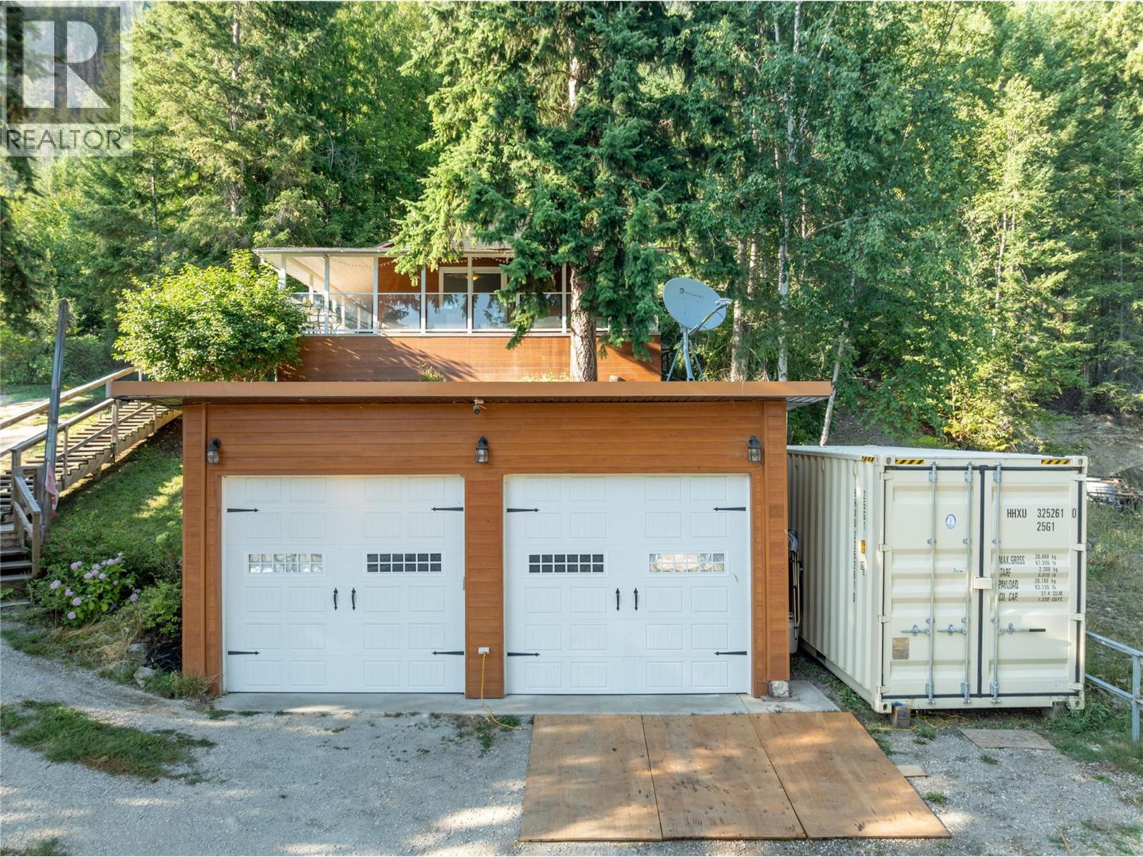 8 Old Town Road - Image 29