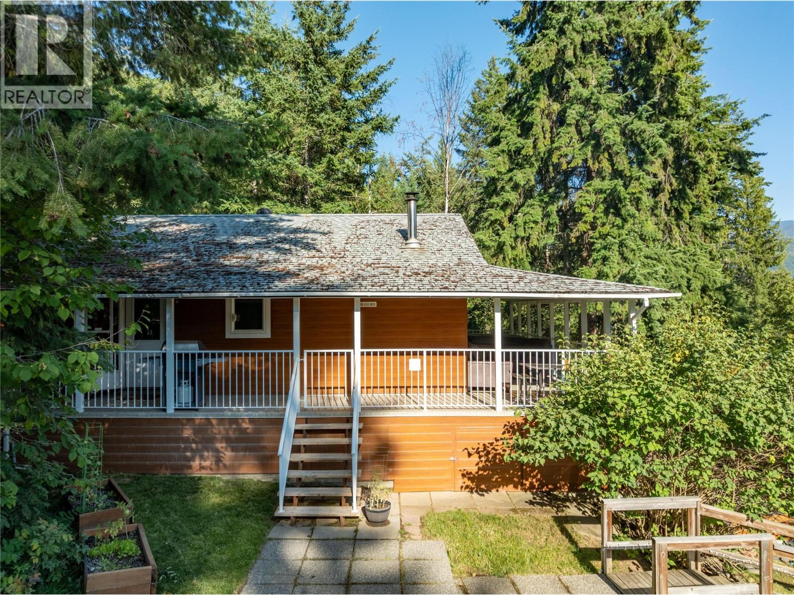 8 Old Town Road - Image 8