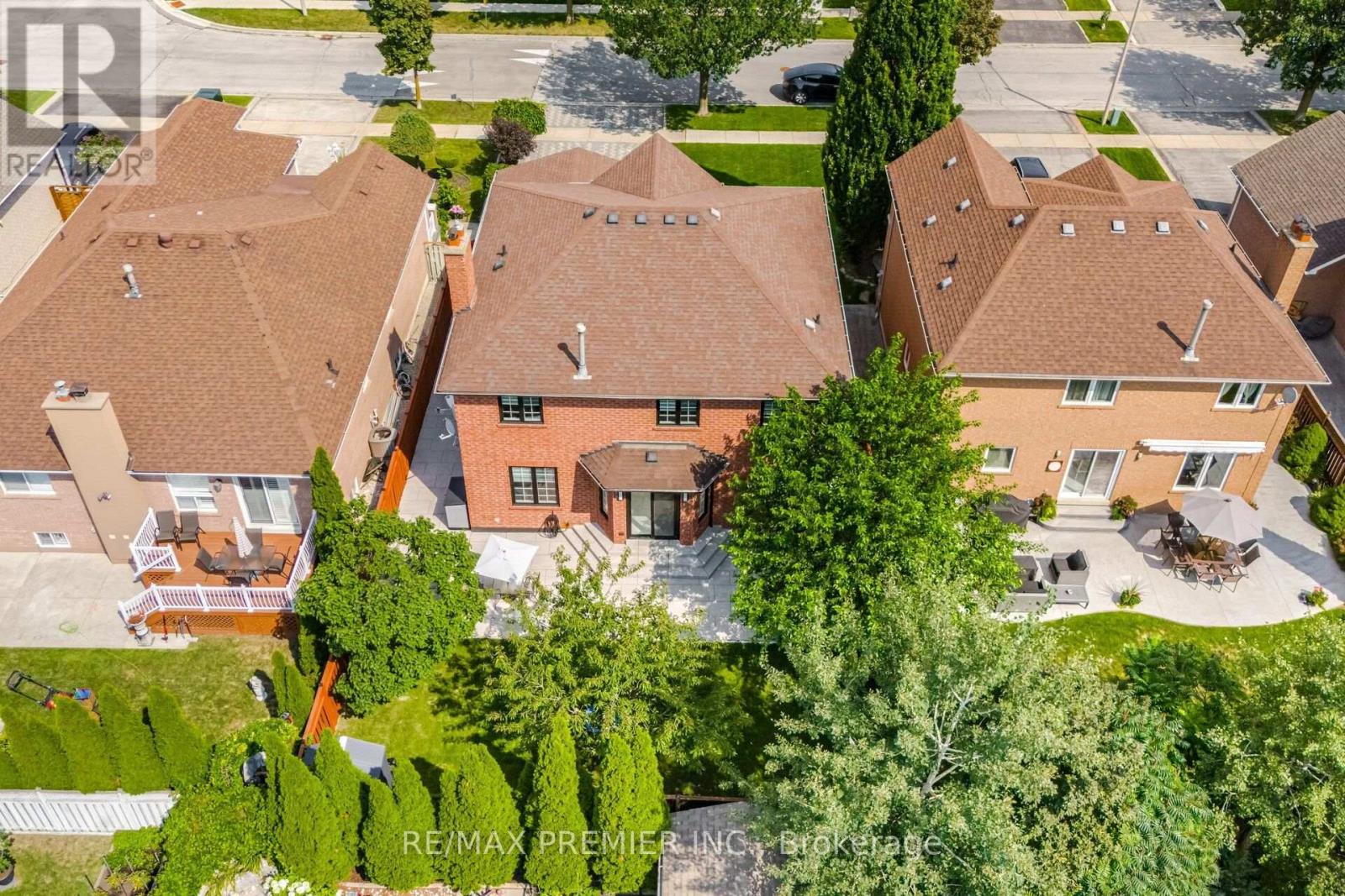 95 HUDSON DRIVE - 50