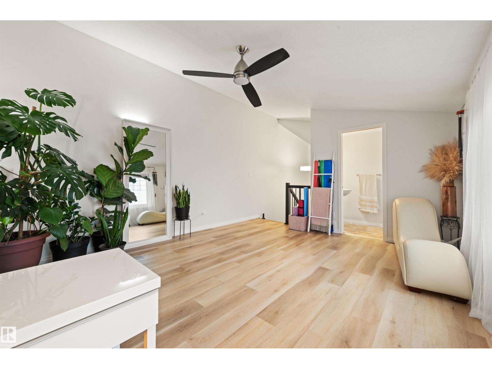 12425 111 Avenue NW - Photo 21