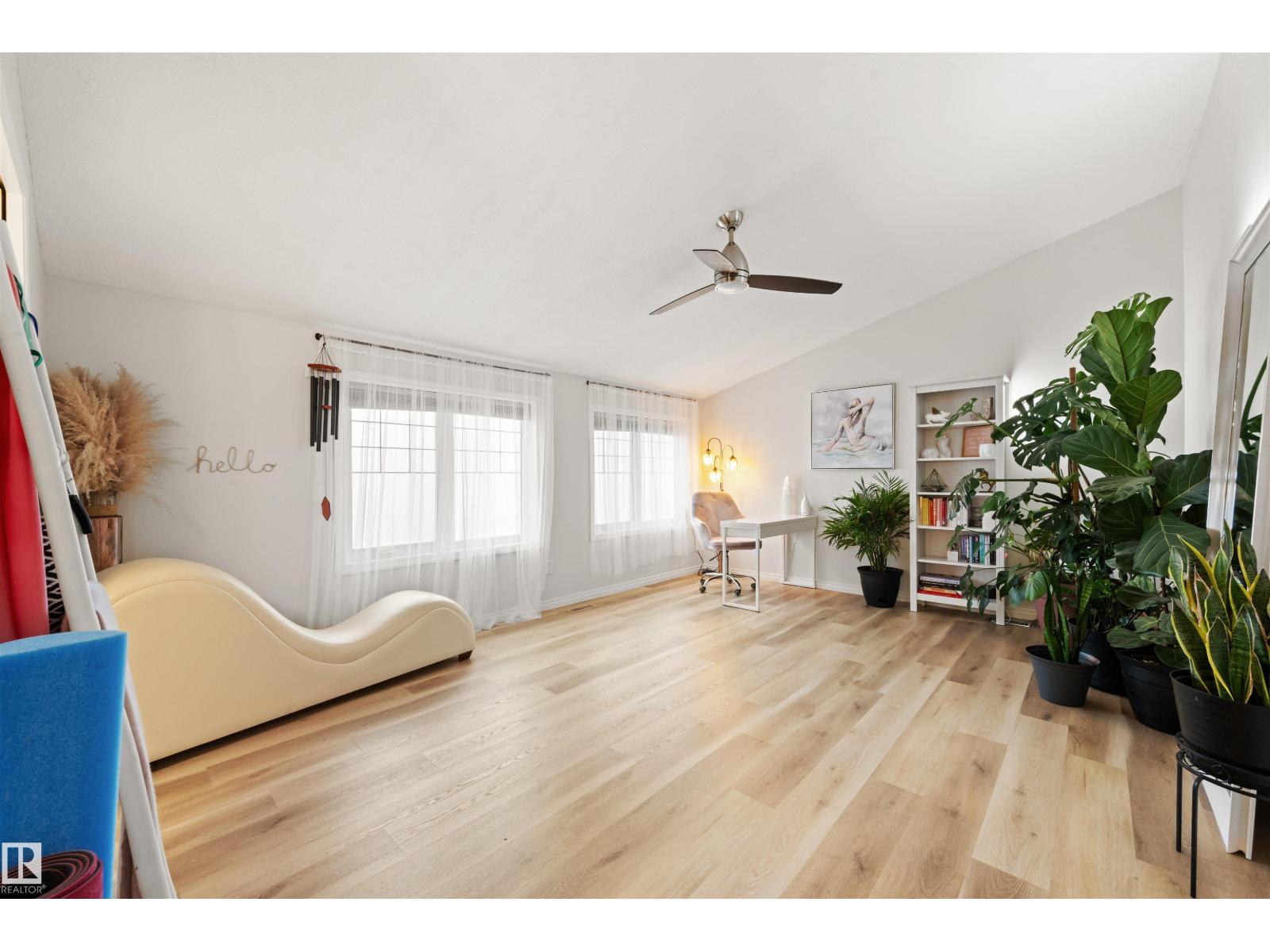 12425 111 AV NW - 22