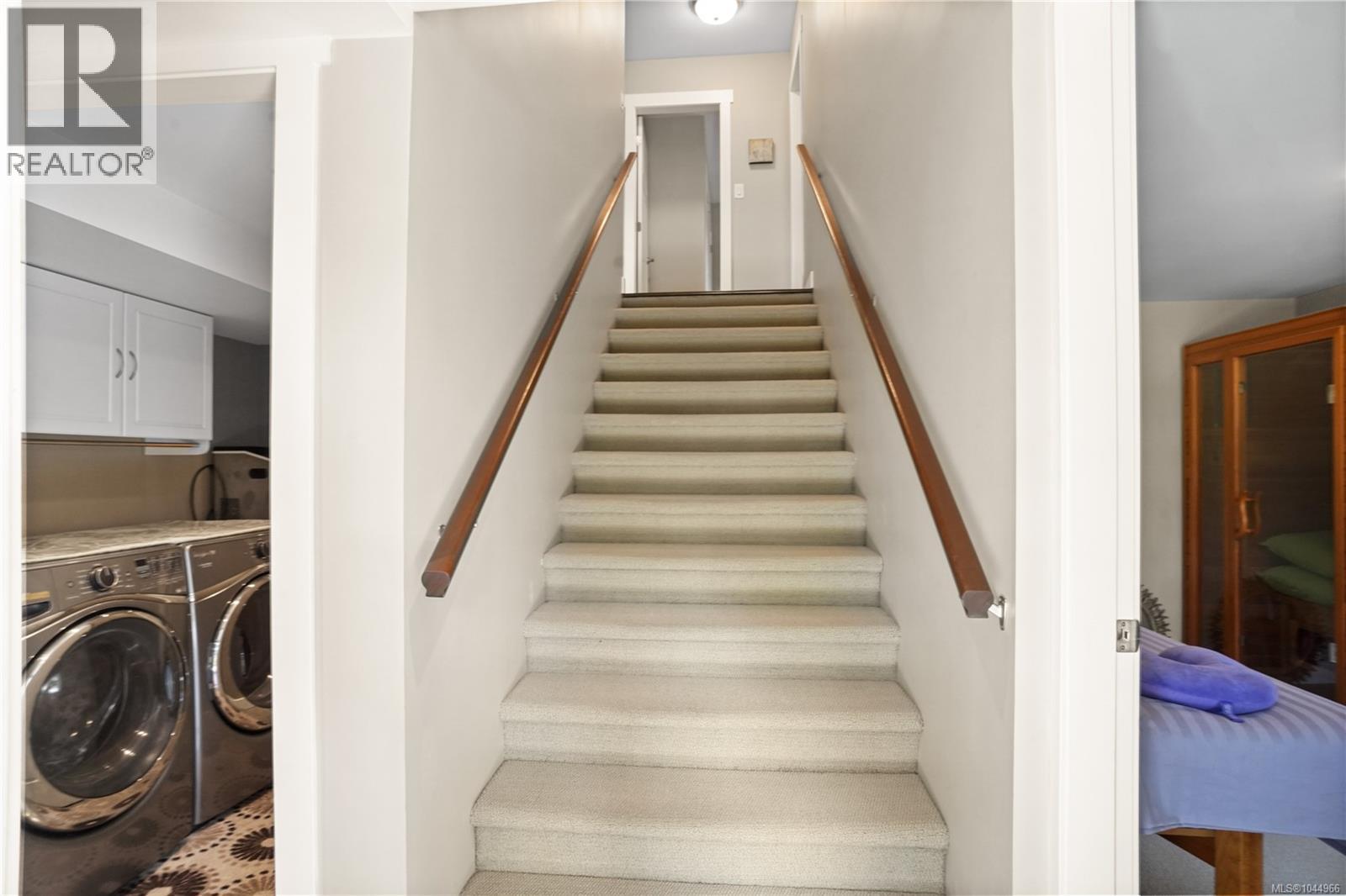 1084 Tatlow Rd - Image 16