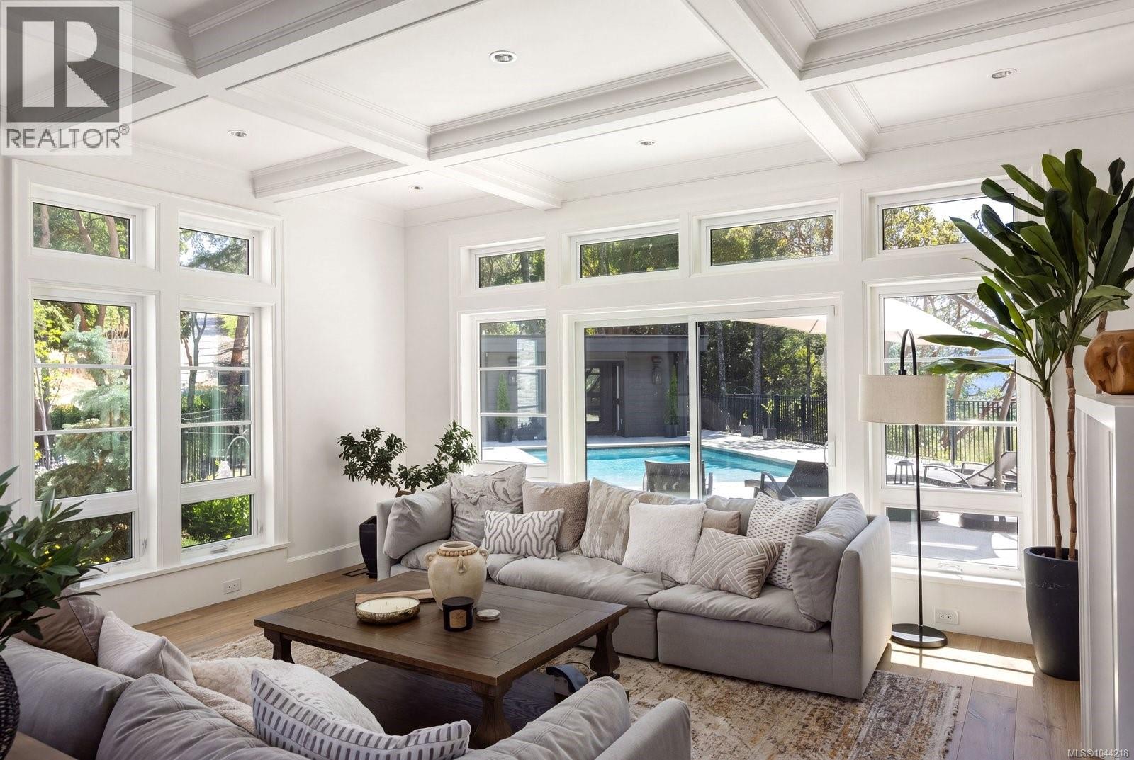 2060 Pinehurst Terr - Image 6