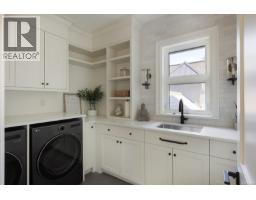 Kitchen - 2060 Pinehurst Terr, Langford, BC V9B3S3 Photo 37