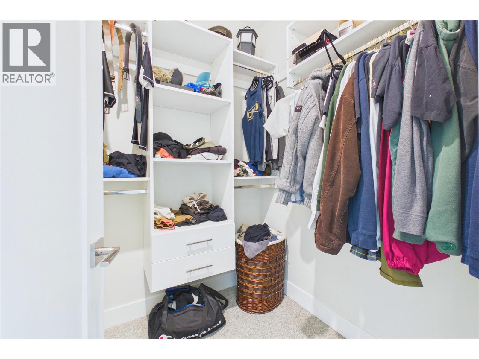 #7 115 Wyndham Crescent - Image 25