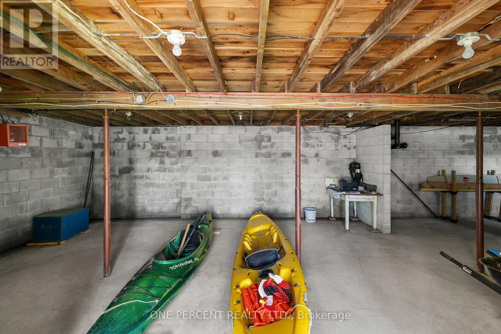 1143 BUTTERFLY ROAD - 30