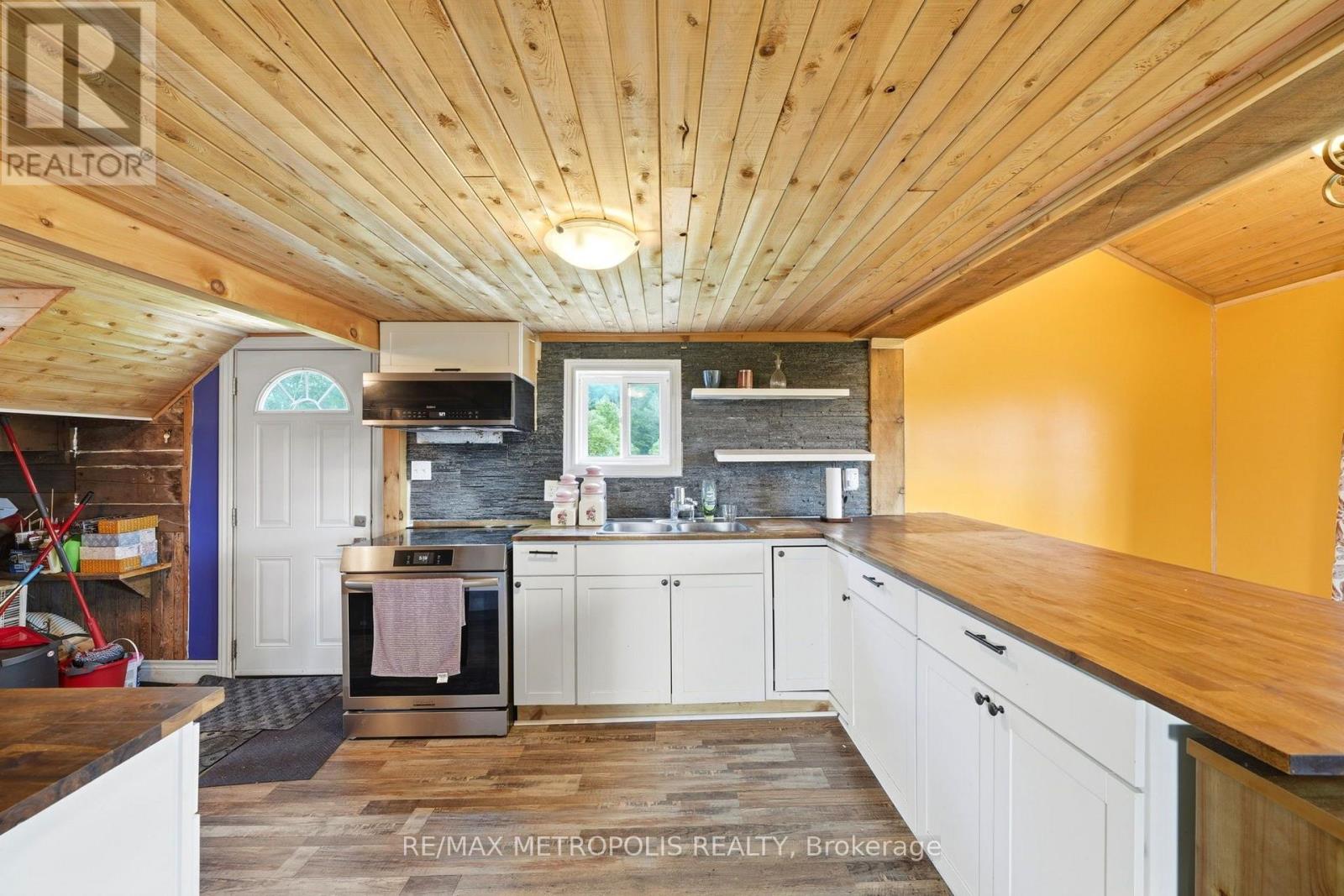532 MITCHELL ROAD - Image 10