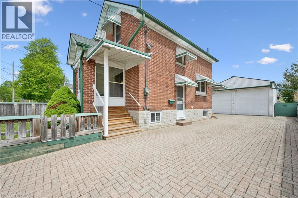 188 WENTWORTH Avenue — photo 2