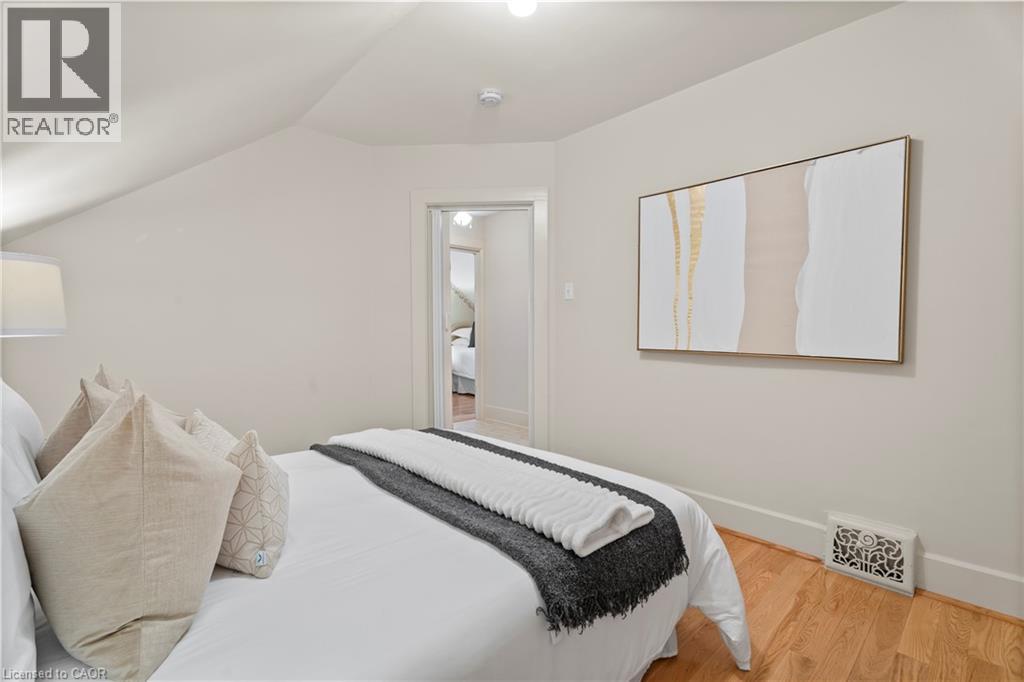 188 WENTWORTH Avenue - Image 21
