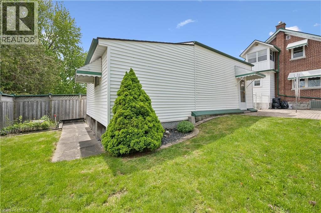 188 WENTWORTH Avenue - Image 33