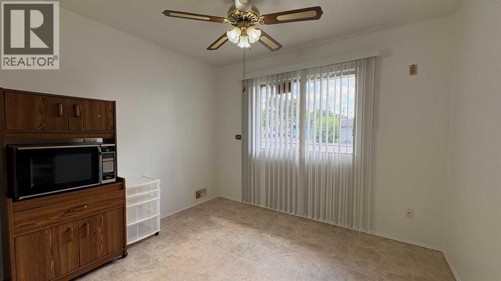 718 10 Street - Image 7