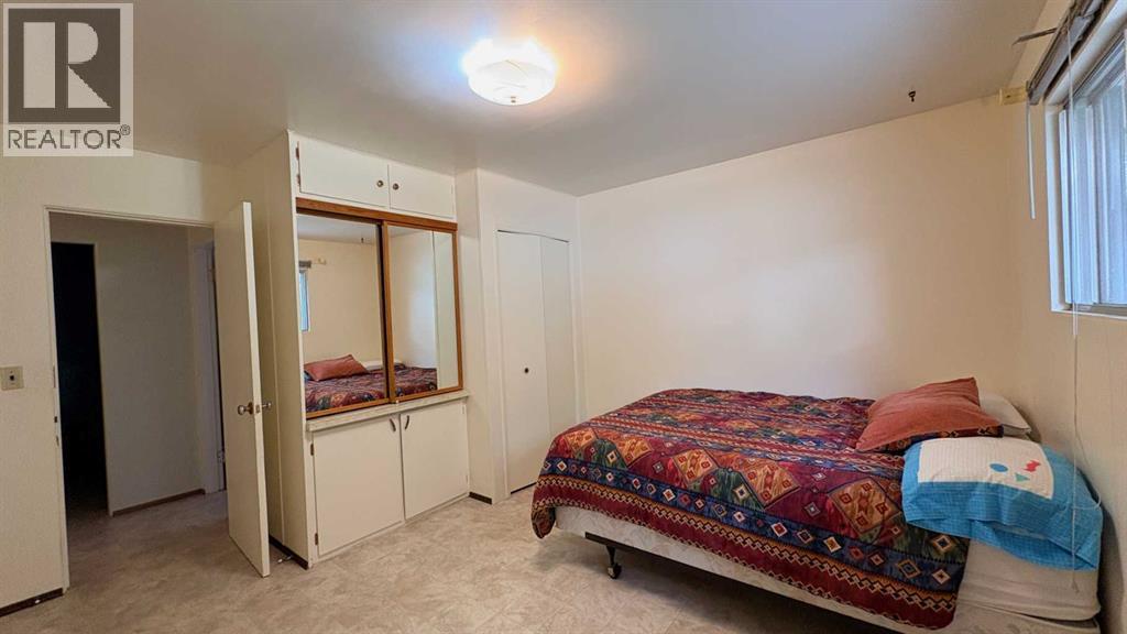 718 10 Street - 9
