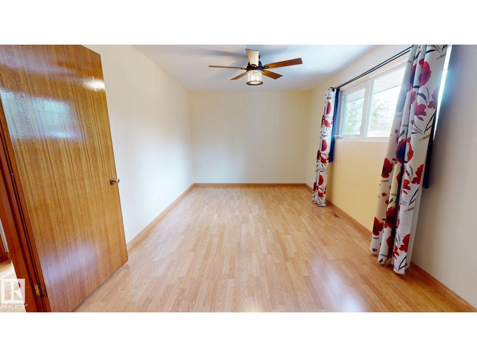 9503 77 ST NW - 10
