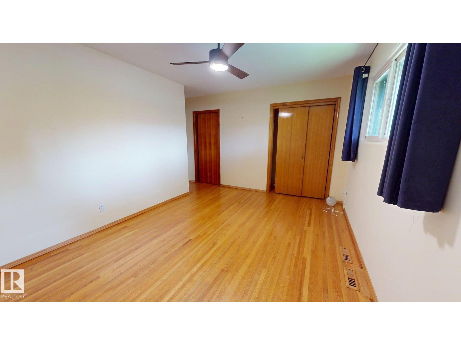 9503 77 Street NW - Photo 18