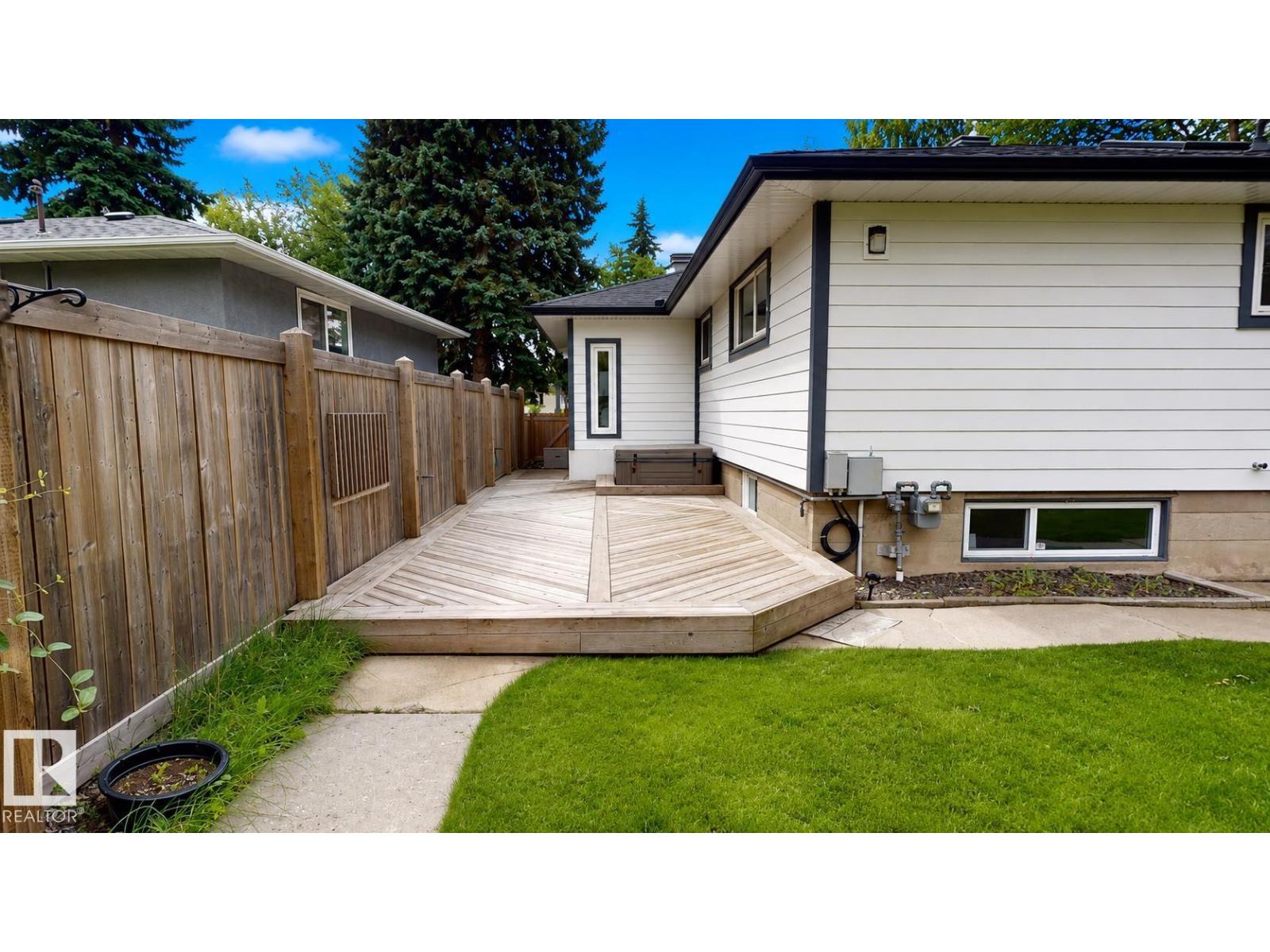 9503 77 Street NW - Photo 31