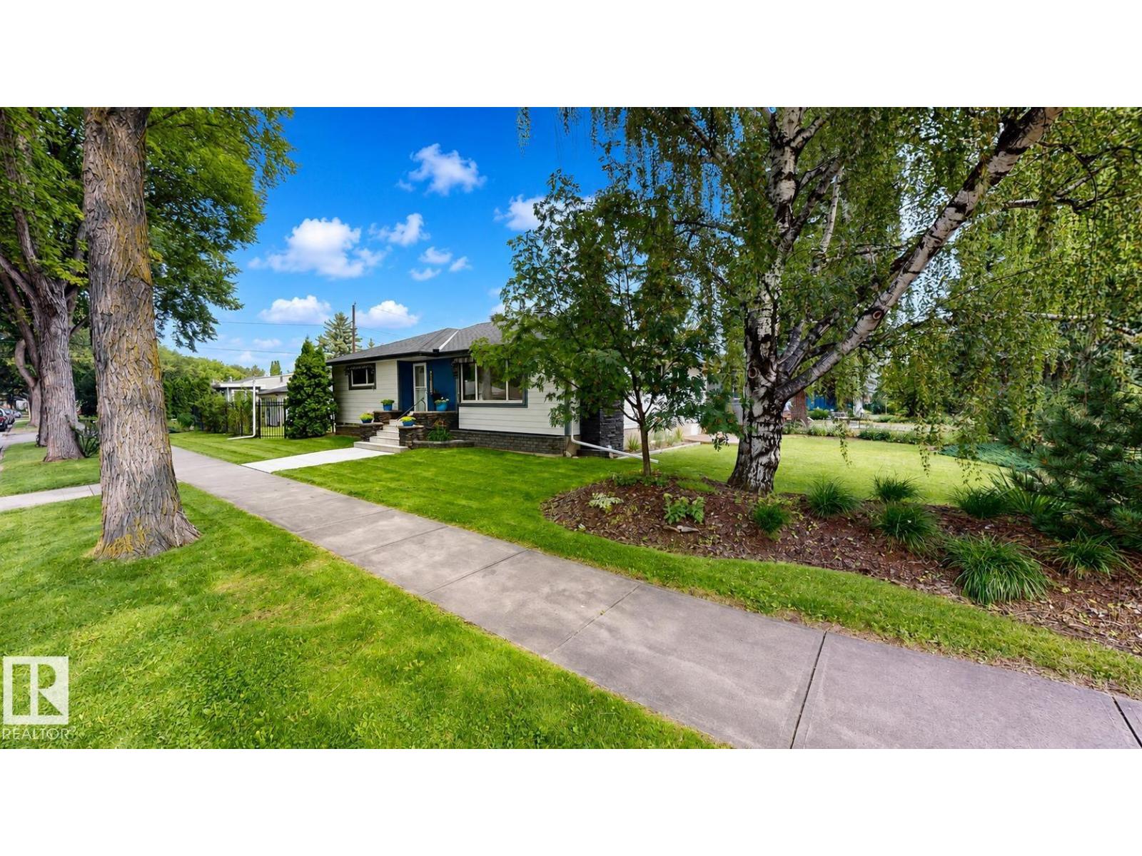 9503 77 Street NW - Photo 35