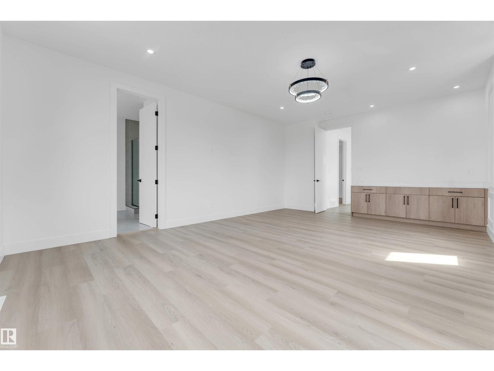 6281 19 Street NE - Photo 27