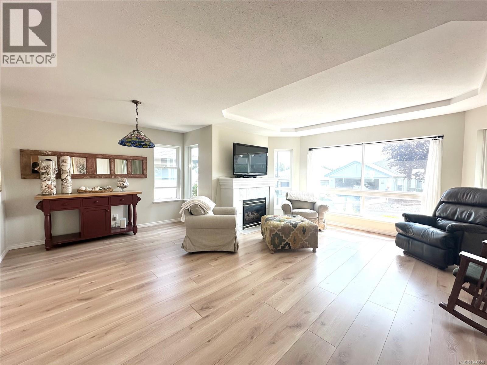 533 Hampstead St - Image 3