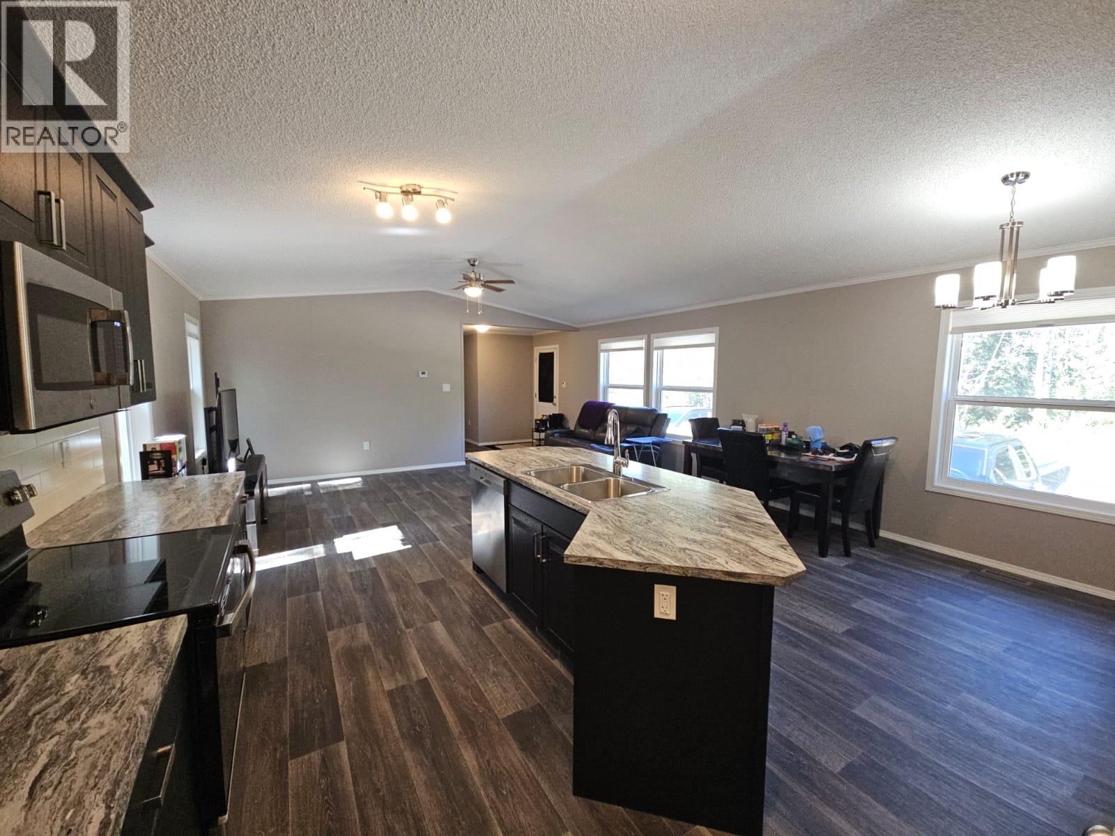 3593 WEST HAYWARD Road, Chetwynd