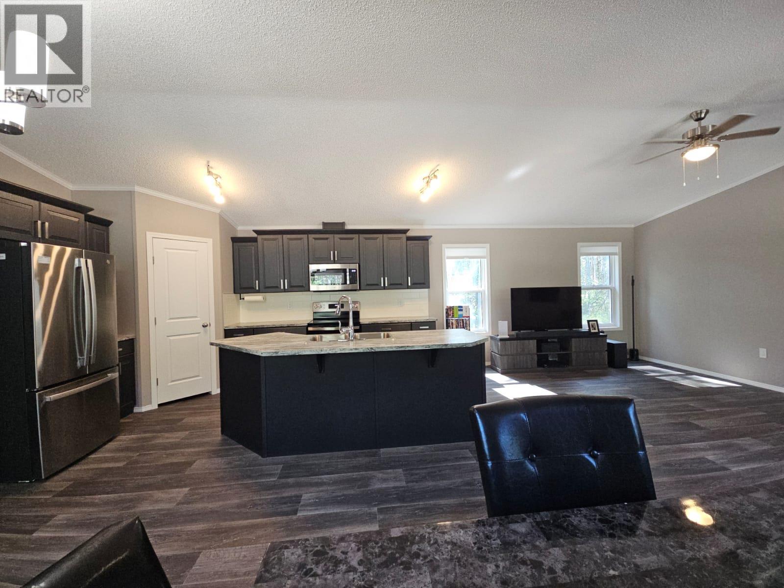 3593 WEST HAYWARD Road, Chetwynd