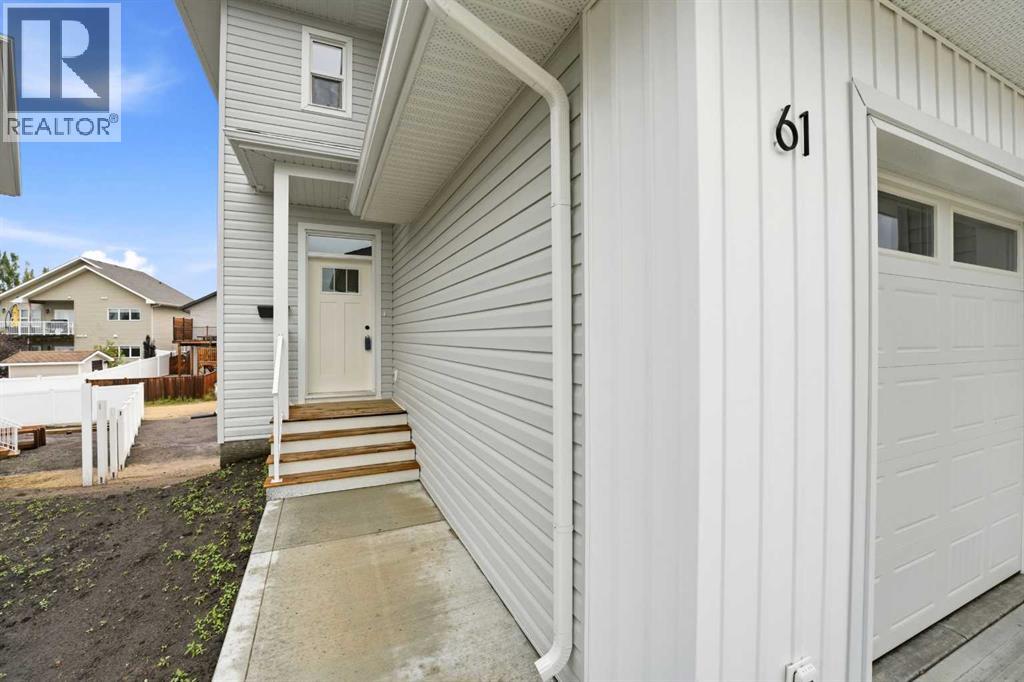 77 Pinnacle Close