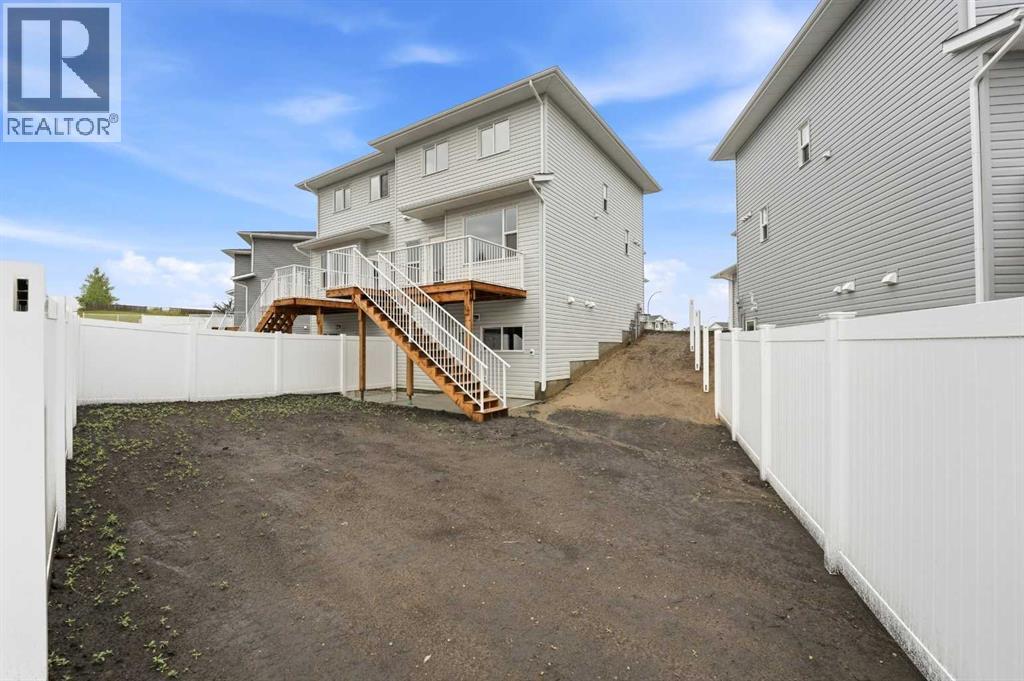 77 Pinnacle Close - Photo 20
