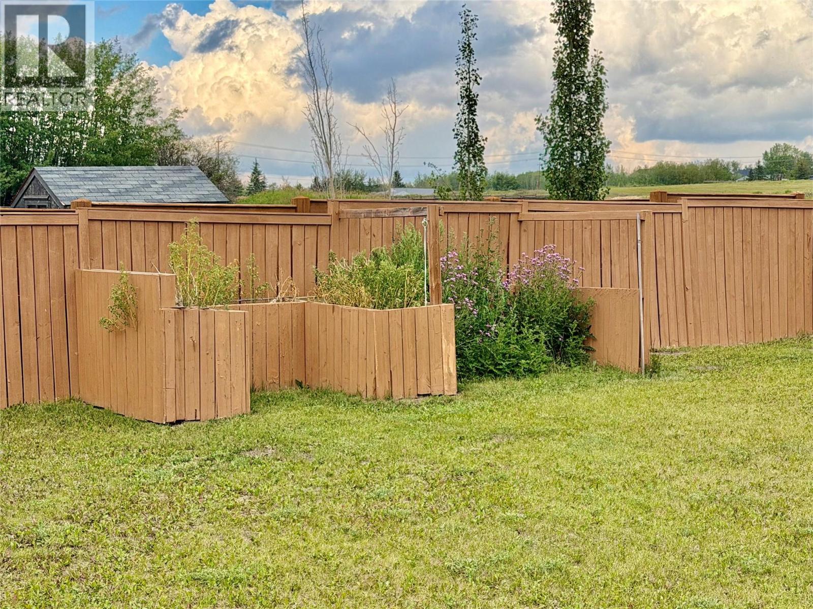 8416 21 Street - Image 15